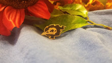 Load image into Gallery viewer, Skull Crow Enamel Pin
